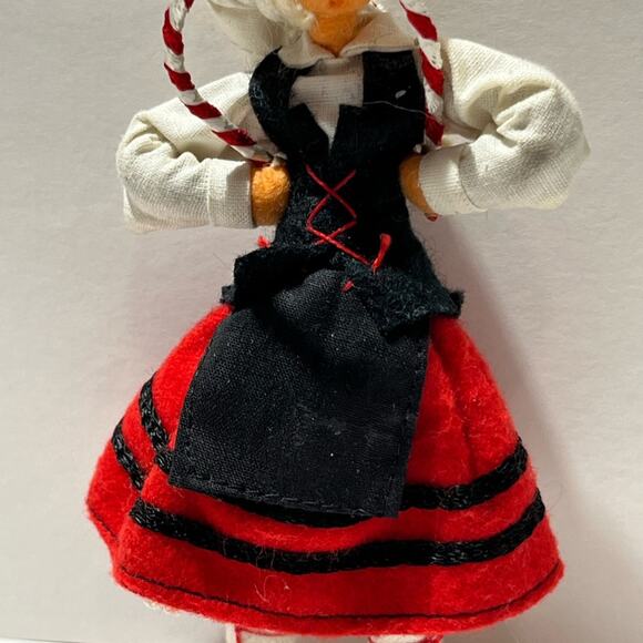Vintage Fraulein felt doll made in Germany - Picture 4 of 11